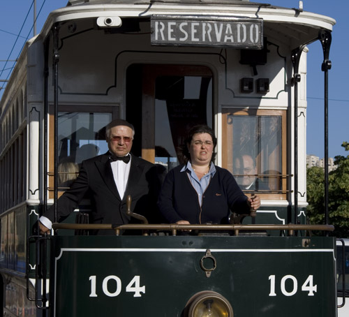 No cortejo da Confraria do Vinho do Porto