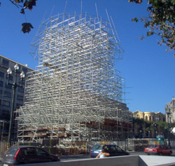 Árvore Millennium em construção