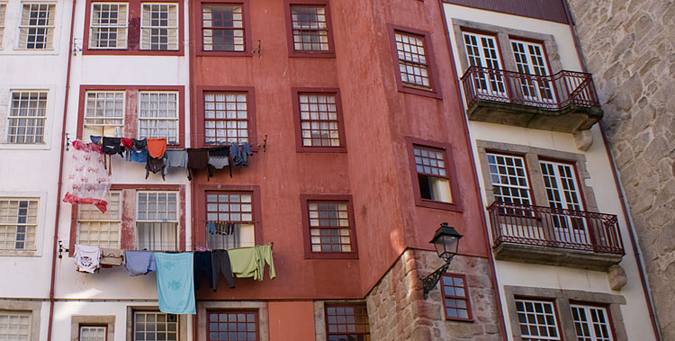Junto à Loja da Reabilitação Urbana