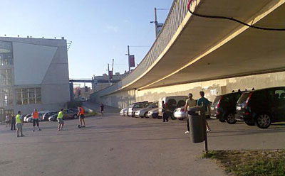 Junto ao Edifício Transparente