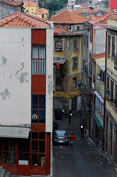 Na Rua Escura