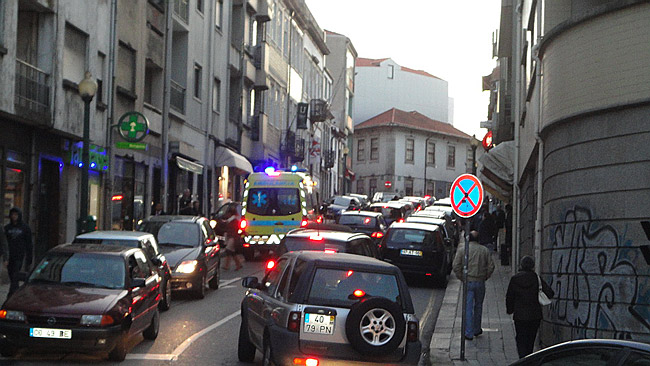 Trânsito impedido